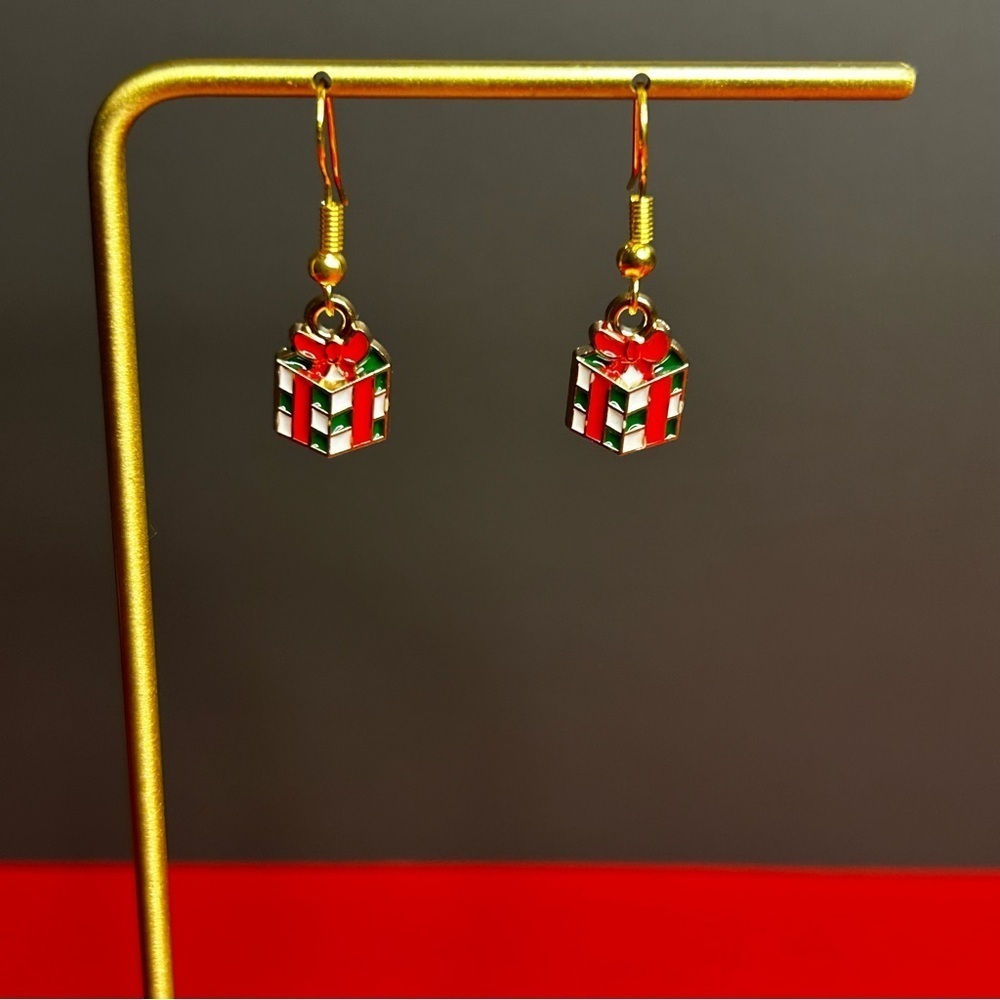 Festive Holiday Theme Christmas Gift Box Earrings